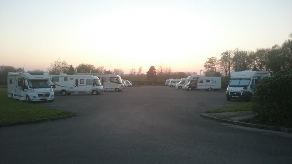 Camping de la minière Forges-les-Eaux Extérieur photo